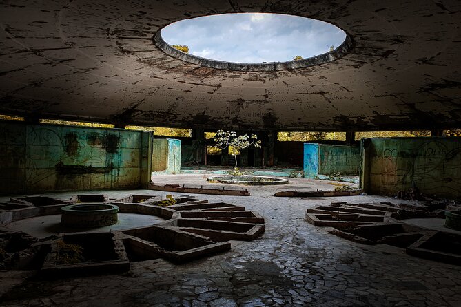 Tskhaltubo Old Soviet Spa Tour - Tskhaltubo, the Soviet spa machine you can still walk through